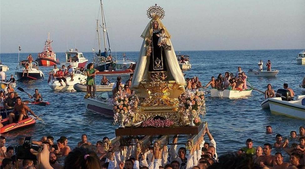 Festivités de la Virgen del Carmen Festivités de la Virgen del Carmen