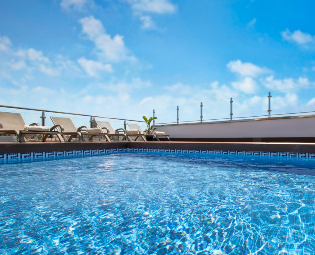 Piscina hotel málaga Piscina hotel málaga